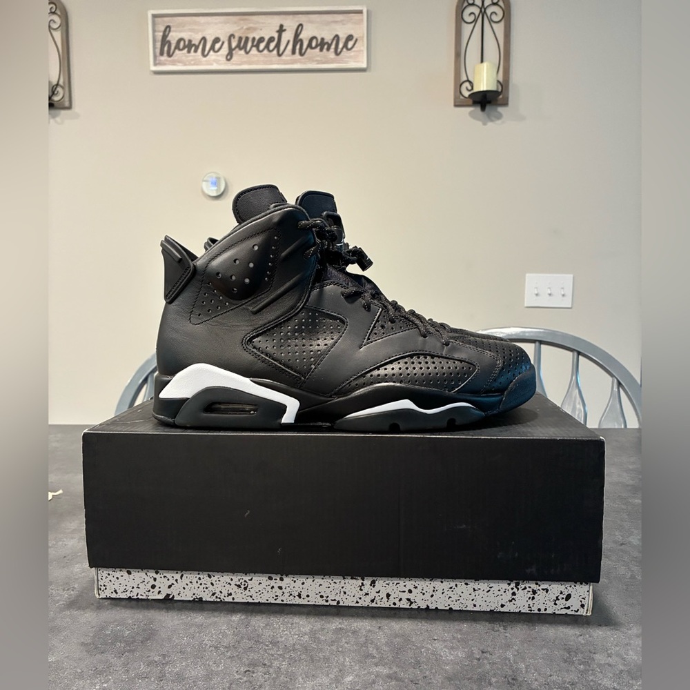 🔥Jordan 6🔥 - Picture 3 of 12